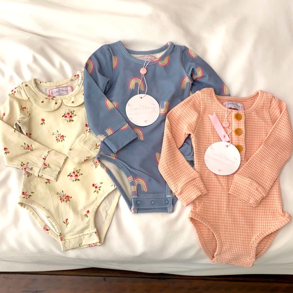 sweet honey Other - Sweet Honey 12 month bodysuits 3